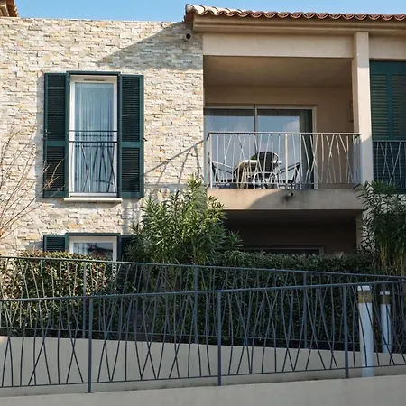 Beautiful T3 With Balcony Near Downtown *