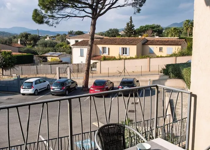 Beautiful T3 With Balcony Near Downtown *